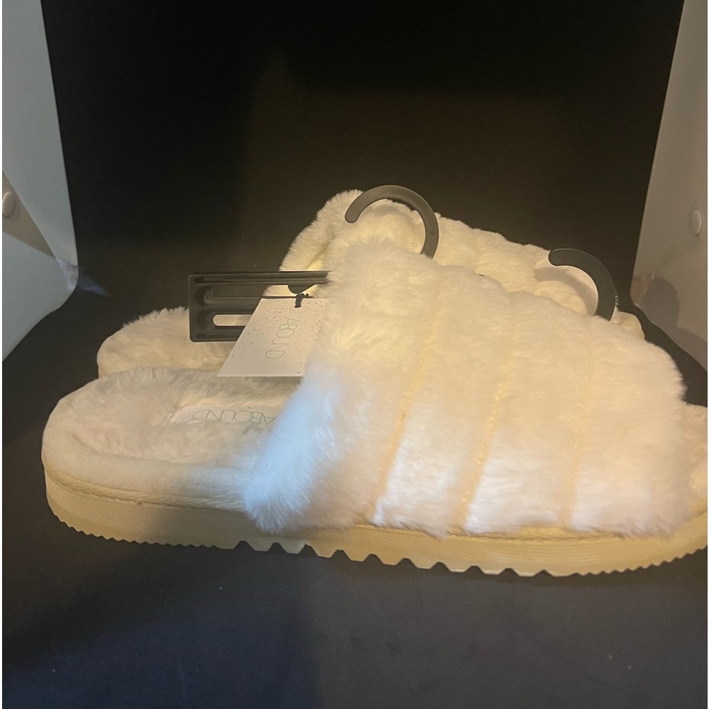 Abound White Slippers